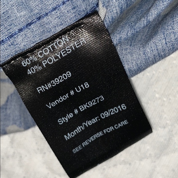 SOLD 🏄‍♂️ WRV Wave Riding Vehicles Floral Shirt - Picture 4 of 7